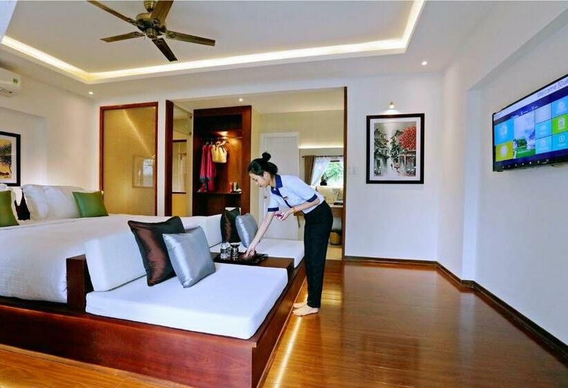 اتاق لوکس, Azumi