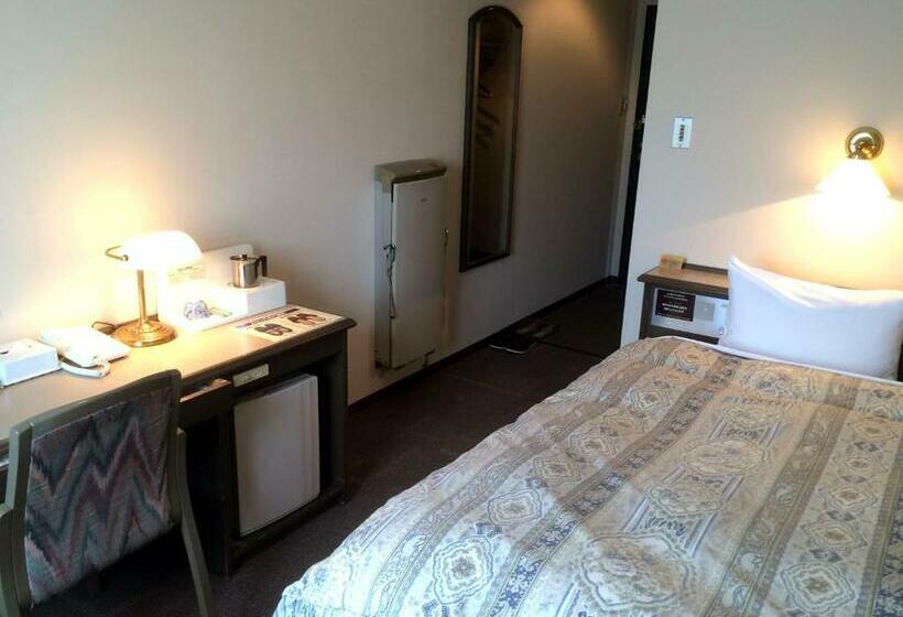 标准单人间, Crown Hills Takaoka