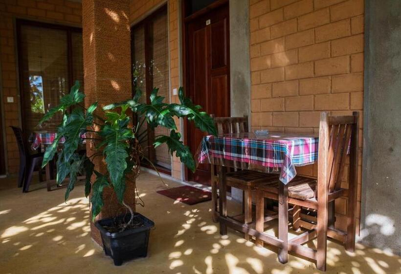 디럭스 룸, Eco Square Resort