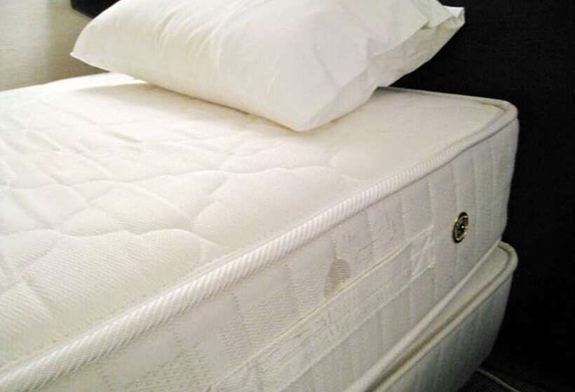 חדר סטנדרט יחיד, Furukawa Hills