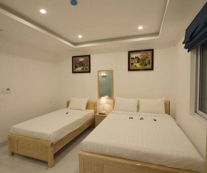 اتاق سوپریور سه تخته, Hanoi Holiday