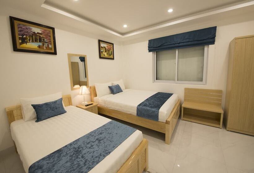 اتاق سوپریور سه تخته, Hanoi Holiday