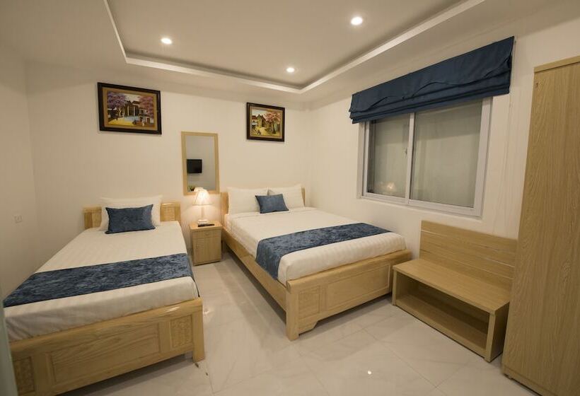 اتاق سوپریور سه تخته, Hanoi Holiday