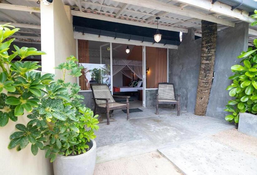 Номер Deluxe Вид на Море, Happy Beach Resort