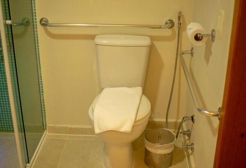 Номер Стандарт Адаптированный для Инвалидов, Juquehy La Plage