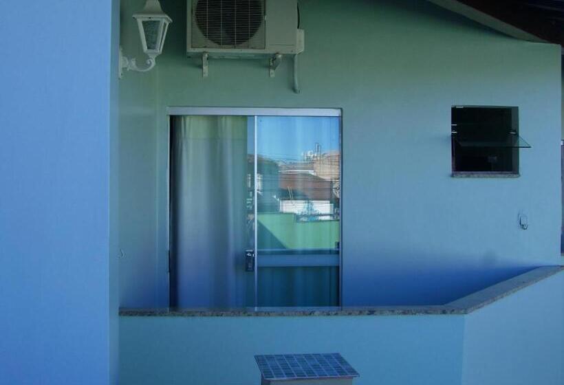 غرفة قياسية ثلاثية مزودة بشرفة, Ponta De Areia