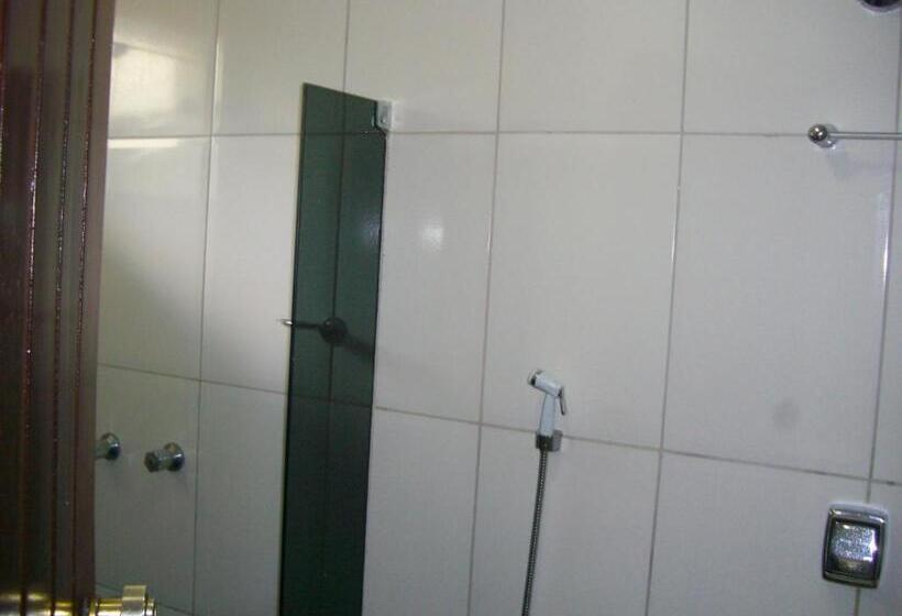 غرفة قياسية ثلاثية مزودة بشرفة, Ponta De Areia