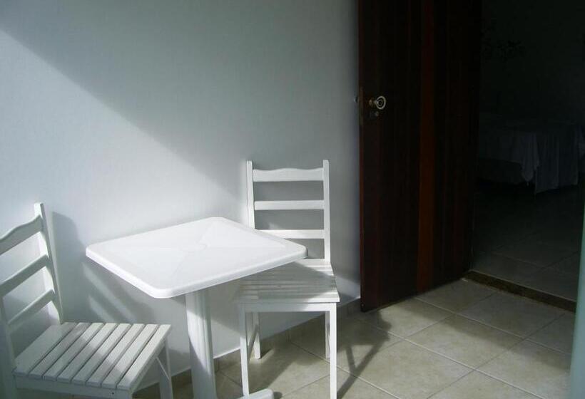 غرفة قياسية رباعية, Ponta De Areia