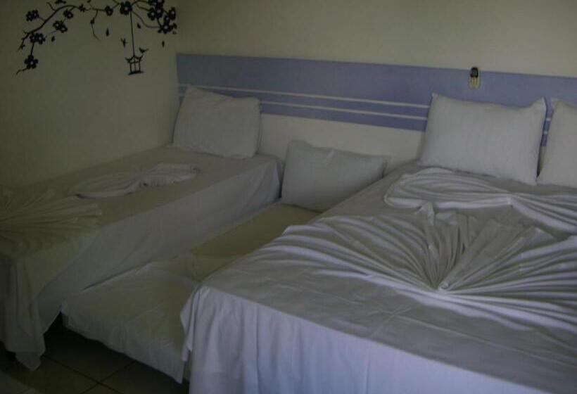 غرفة قياسية رباعية, Ponta De Areia