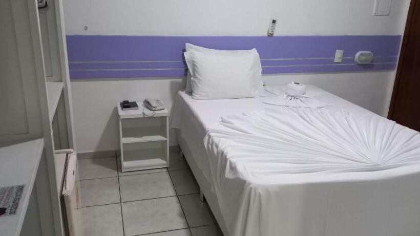 غرفة قياسية فردية, Ponta De Areia