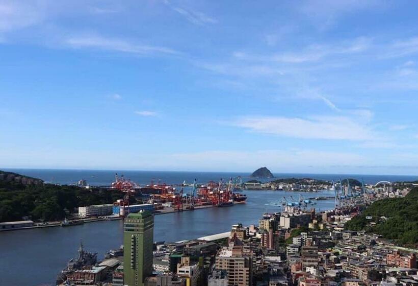 اتاق استاندارد چهار تخته, Rhine Inn