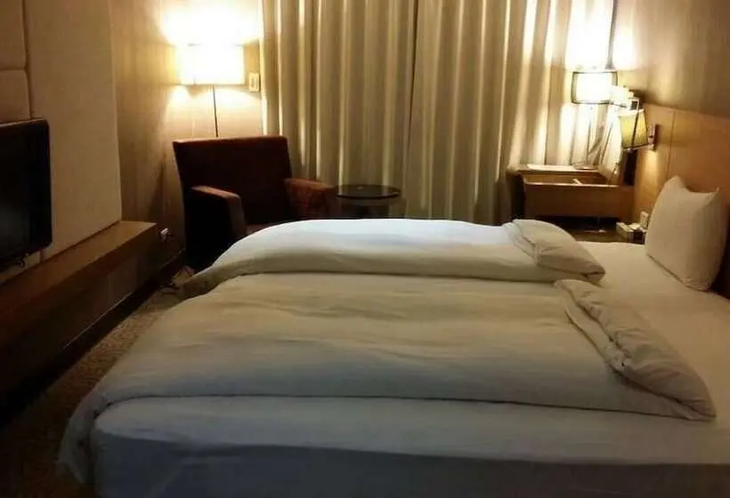 اتاق استاندارد با چشم‌انداز دریا, Rhine Inn