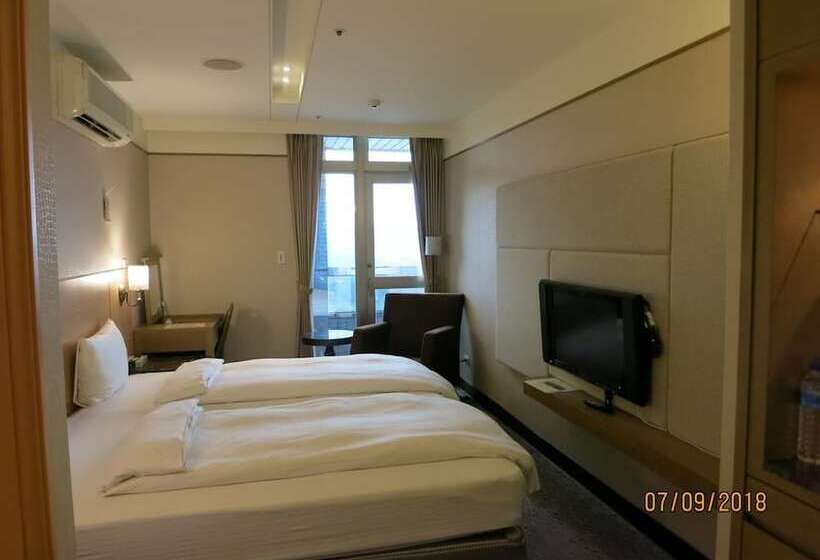 اتاق استاندارد با چشمانداز دریا, Rhine Inn