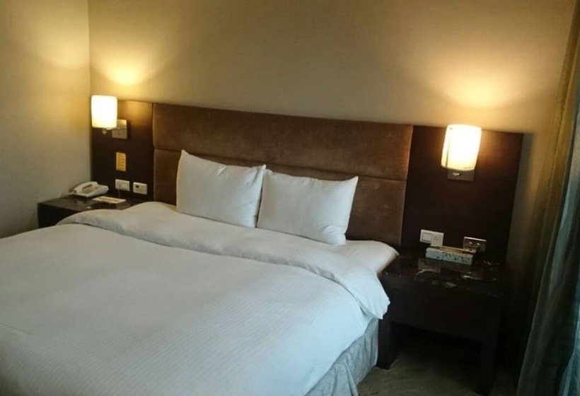 اتاق استاندارد, Rhine Inn