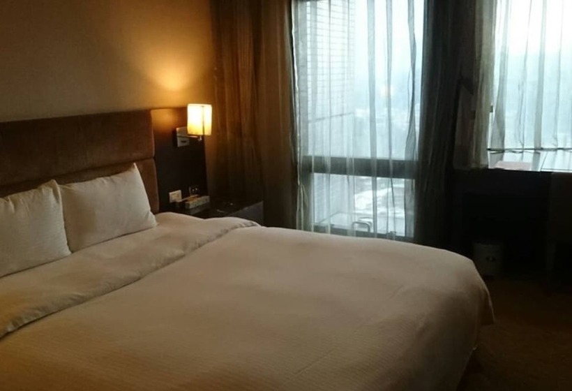 اتاق استاندارد, Rhine Inn