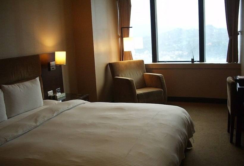 اتاق استاندارد, Rhine Inn