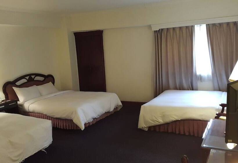 اتاق خانوادگی, Sun Wang