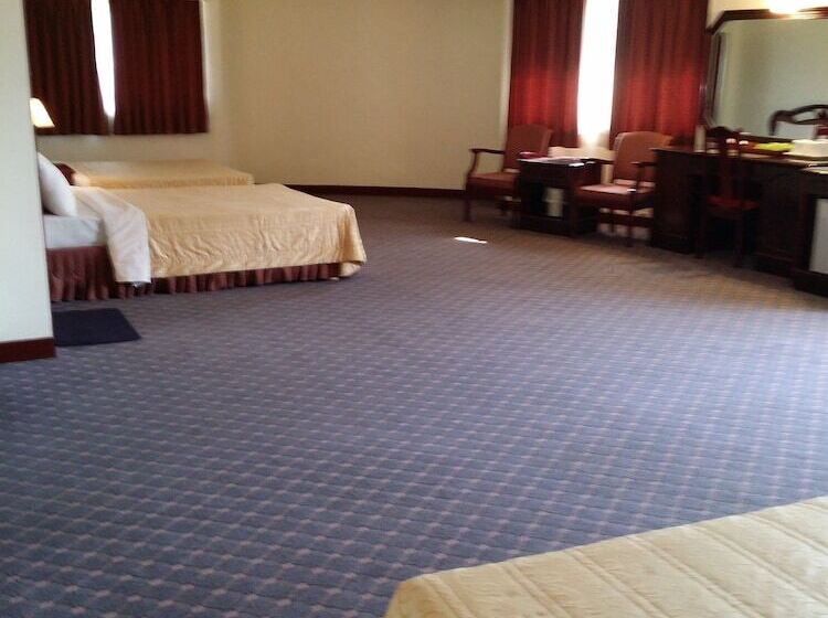 اتاق خانوادگی, Sun Wang