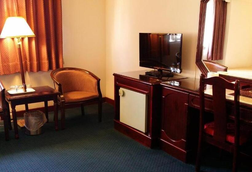 اتاق استاندارد سه نفره, Sun Wang