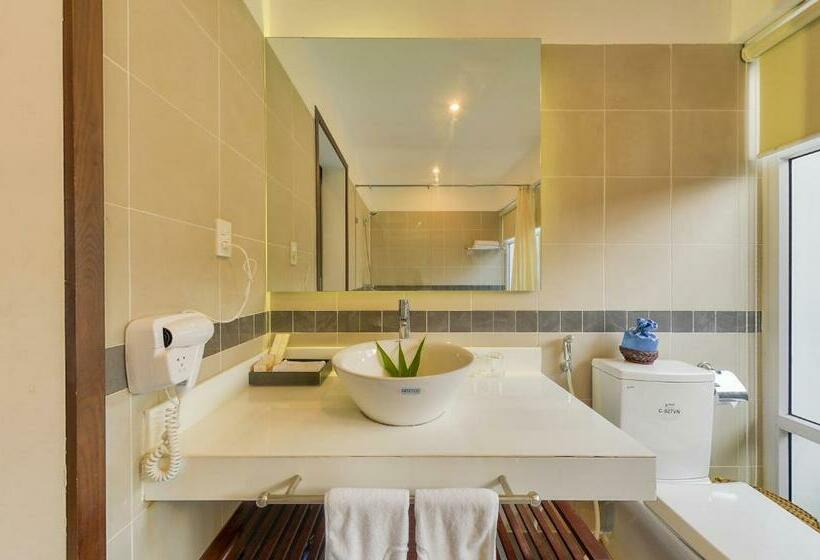 اتاق سوپریور با چشمانداز باغ, Tam Thanh Beach Resort & Spa