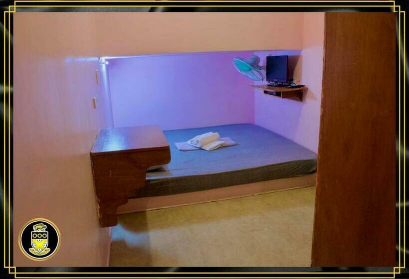 חדר סטנדרט עם מיטת קינג, White Knights Dumaguete