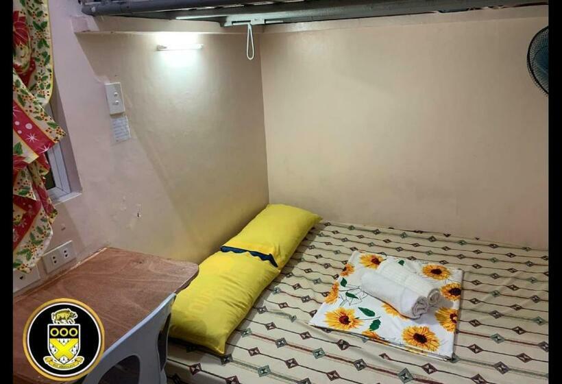 חדר סטנדרט לארבעה, White Knights Dumaguete