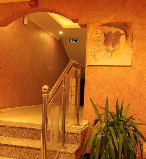 Студия Стандарт, Khalifa Tower Hotel Apartments