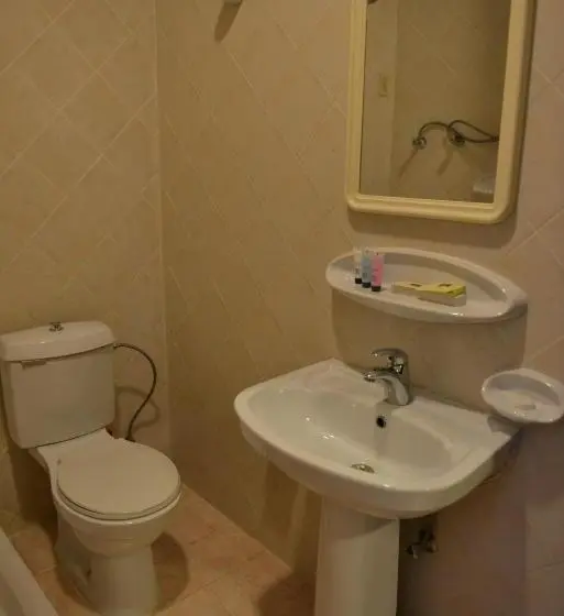 スタンダードスタジオ, Khalifa Tower Hotel Apartments