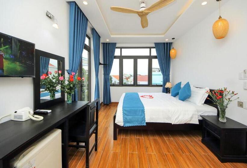 اتاق استاندارد با چشمانداز استخر, Quynh Long Villa