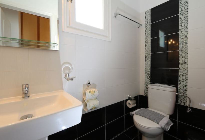 Standard Triple Room, Villa Libertad