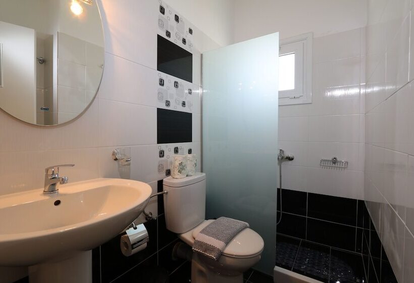 Habitación Triple Estándar, Villa Libertad