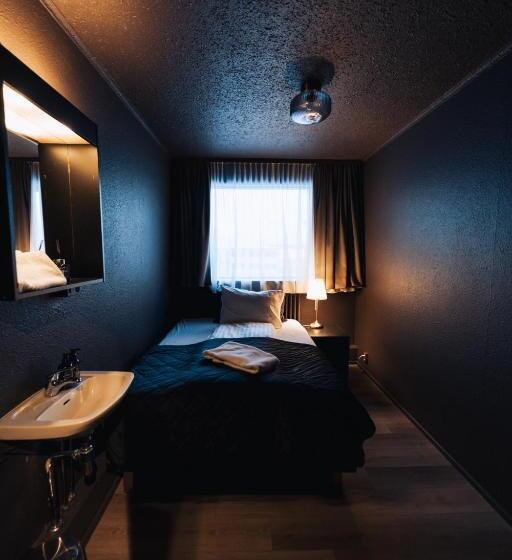 اتاق استاندارد یک تخته با سرویس بهداشتی مشترک, Brim