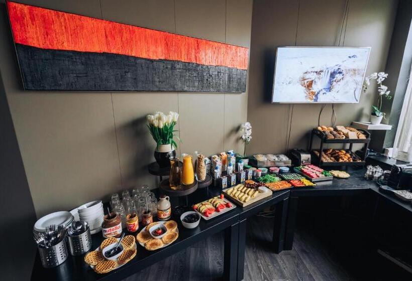 اتاق اکونومی, Brim