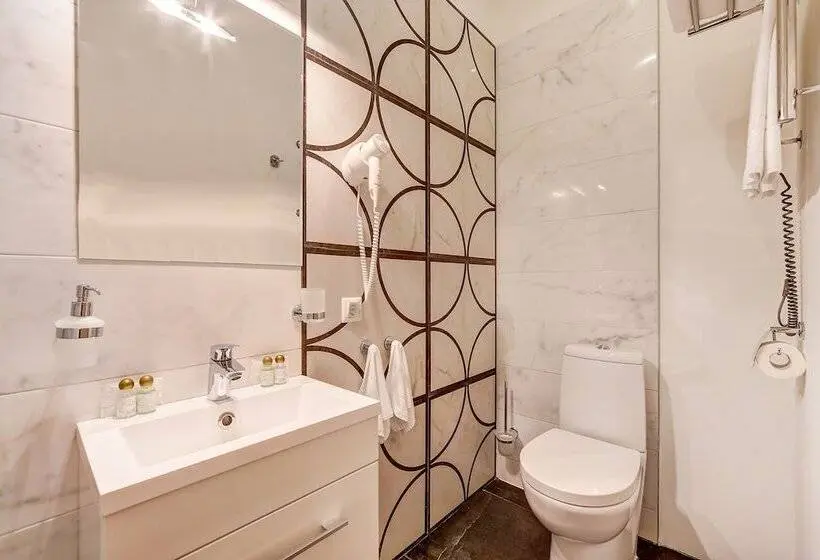 اتاق لوکس با بالکن, Guest House Novaya Istoriya