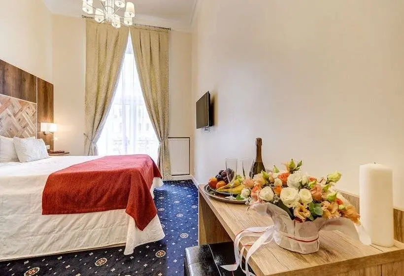 اتاق لوکس با بالکن, Guest House Novaya Istoriya