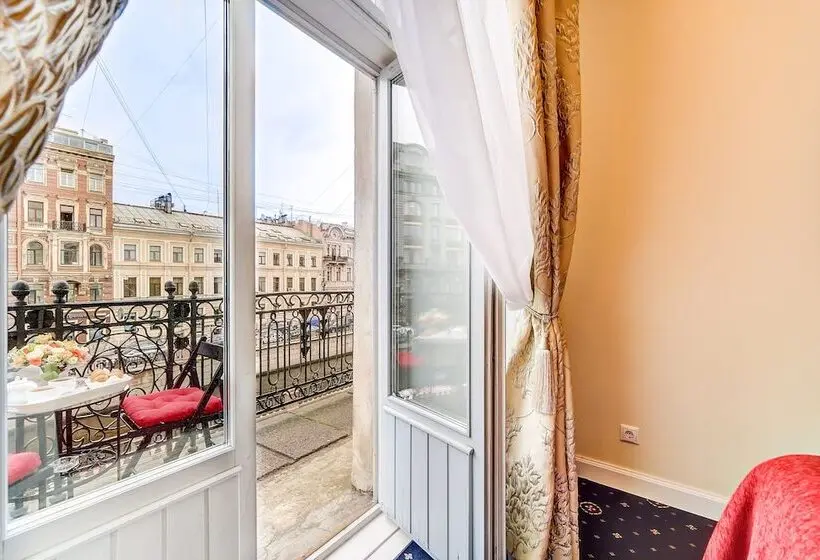 اتاق لوکس با بالکن, Guest House Novaya Istoriya
