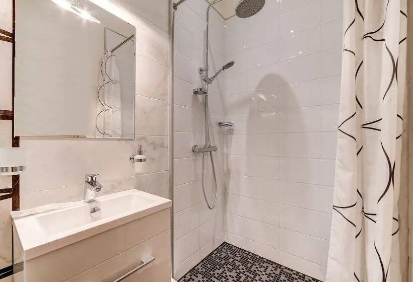 اتاق لوکس, Guest House Novaya Istoriya