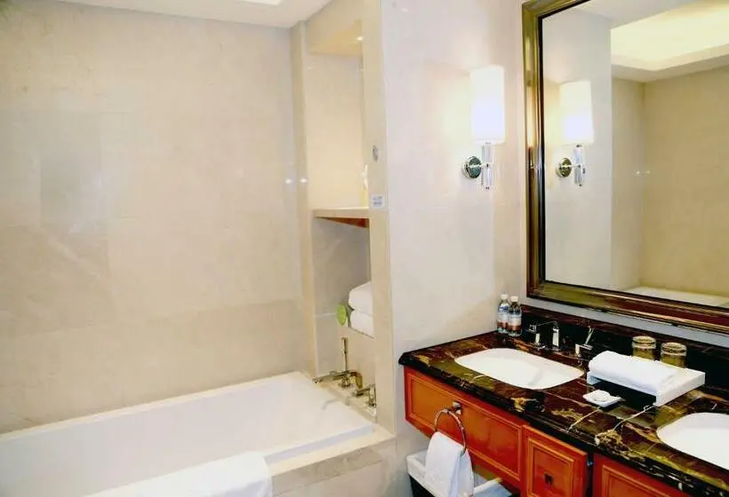 Deluxe-huone, Huaguoshan