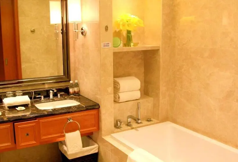 Standard-huone, Huaguoshan