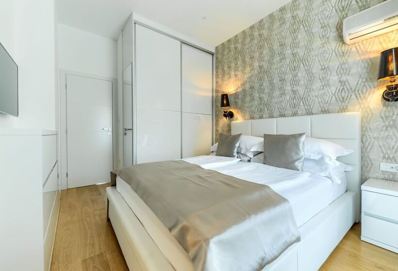 סוויטת ג'וניור נוף לים, Pansion Martin