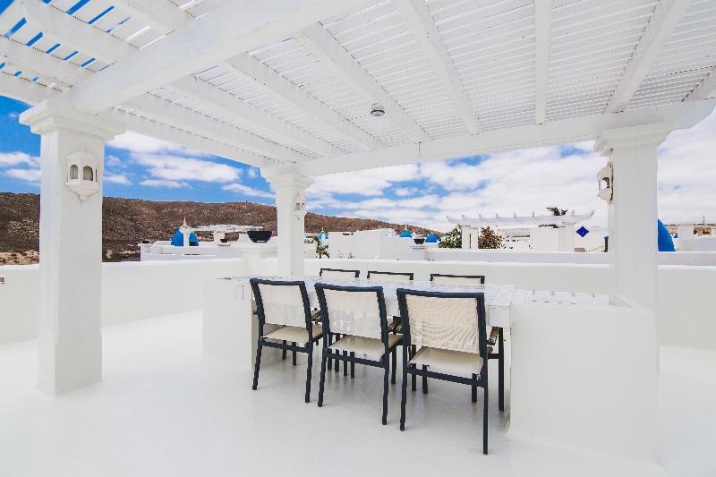 اتاق اجرایی, Seashells Millennium