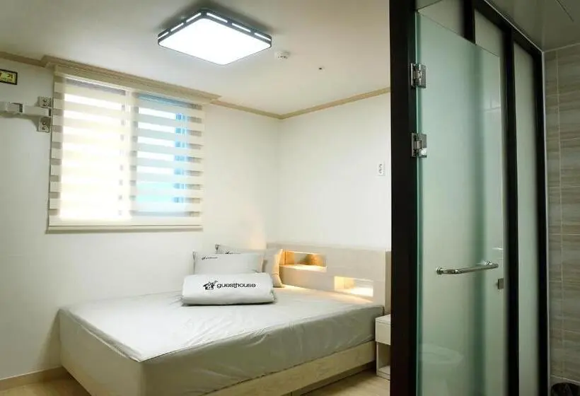 スタンダードルーム, 24 Guesthouse Suncheon