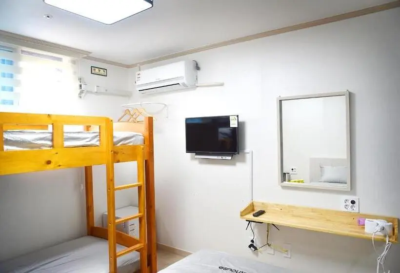 スタンダードトリプルルーム, 24 Guesthouse Suncheon