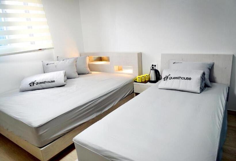 اتاق استاندارد سه نفره, 24 Guesthouse Suncheon