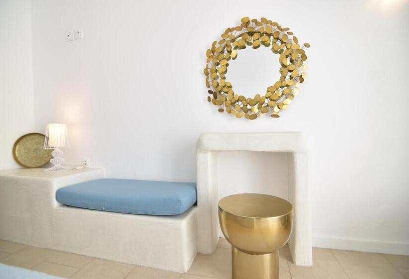 스탠다드 룸, Aegeeis