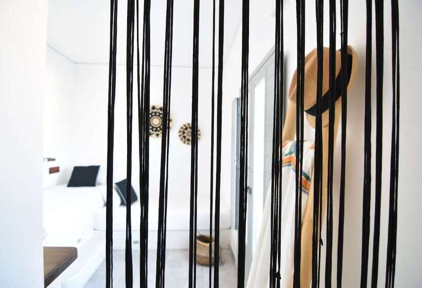 침실 1개 아파트, Aegeeis