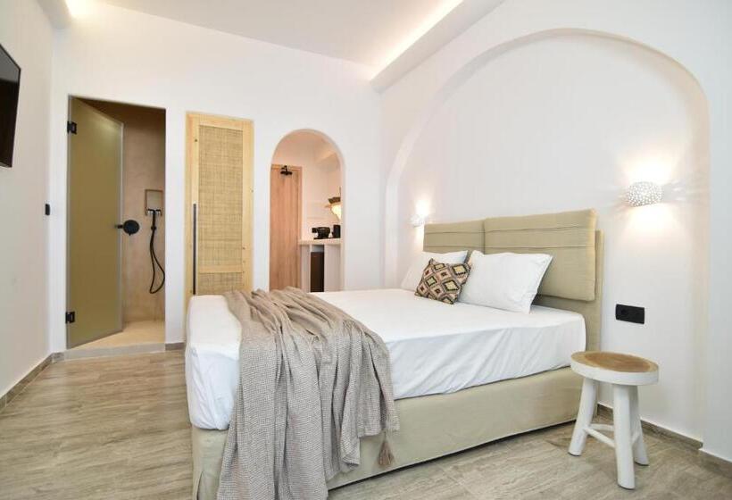 디럭스 룸, Aegeeis