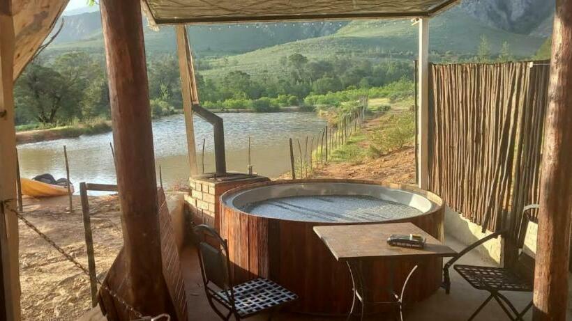 کلبه ییلاقی, Swartberg Backpackers