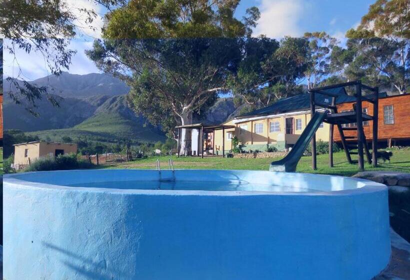 کلبه ییلاقی, Swartberg Backpackers