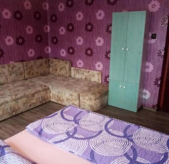 スタンダード４人部屋, Katica Vend¿